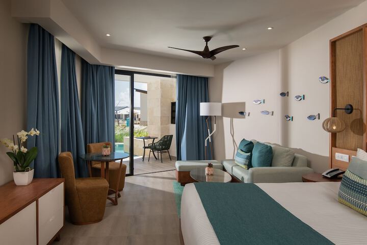 Room 5 of 121