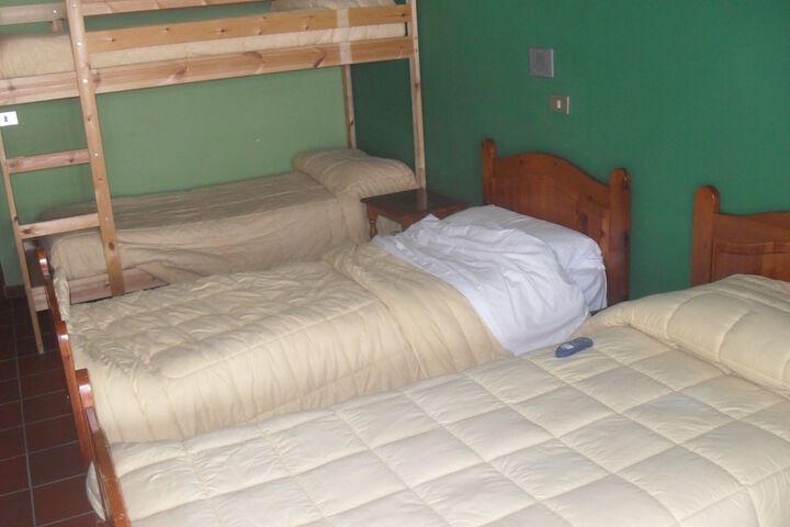 Room 4 of 20