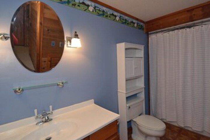 Room 2 of 22