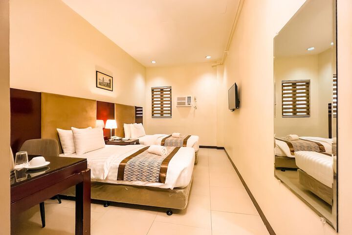 Room 19 of 49
