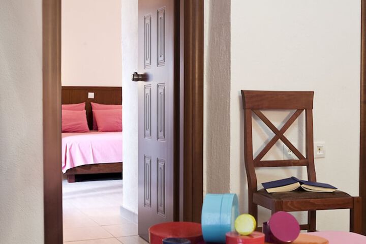 Room 13 of 61