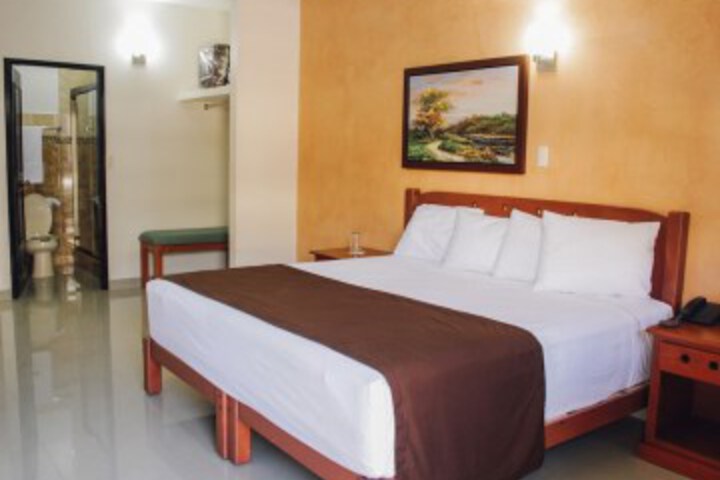 Room 4 of 52