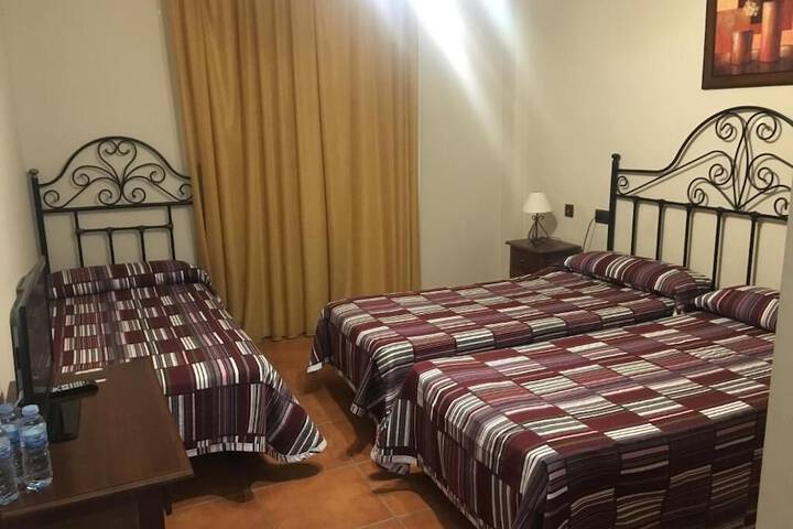 Room 2 of 10