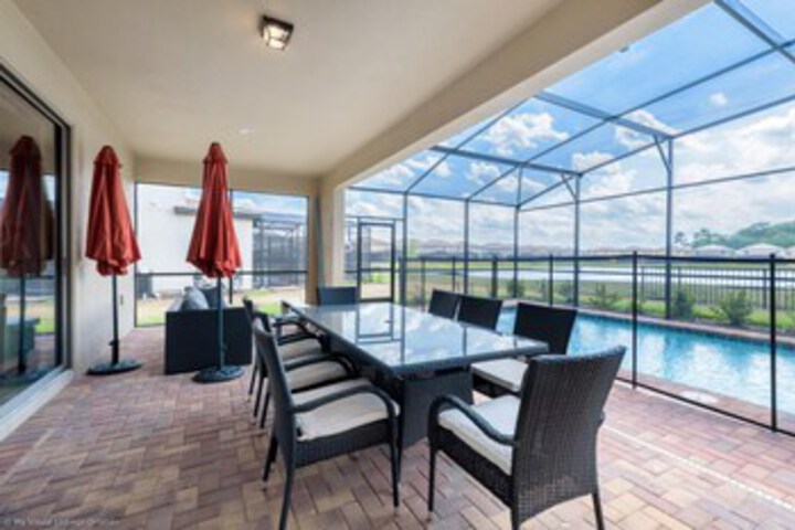 Terrace/Patio 10 of 310