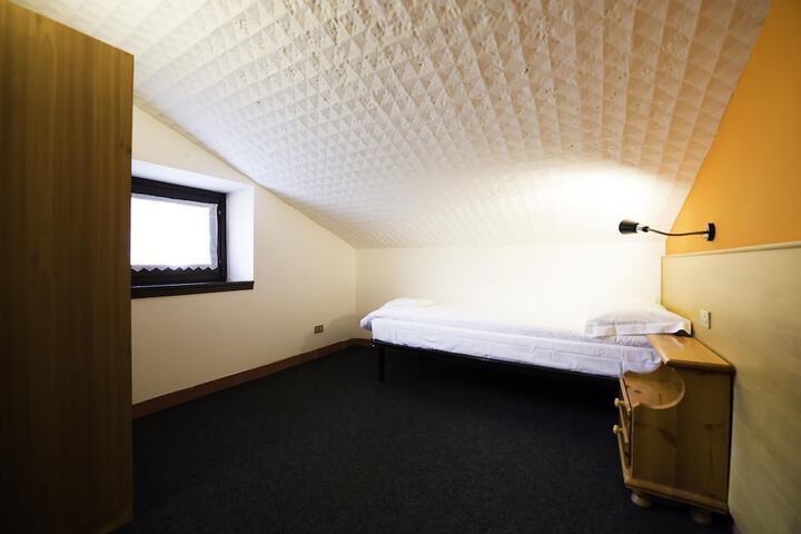 Room 39 of 112