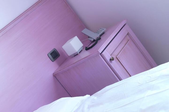 Room 10 of 43