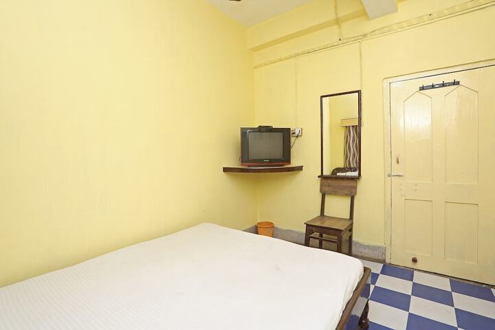 Room 18 of 21