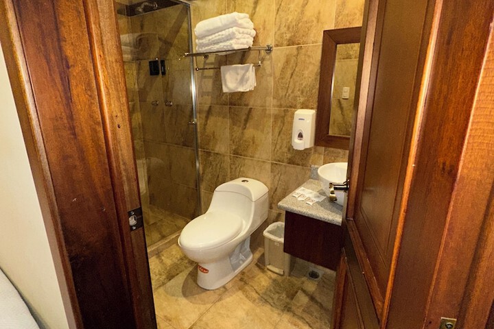 Room 93 of 132