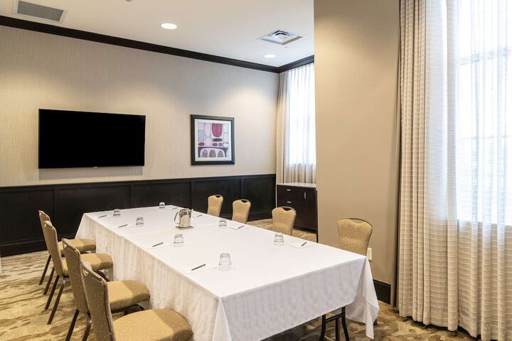 Meeting facility