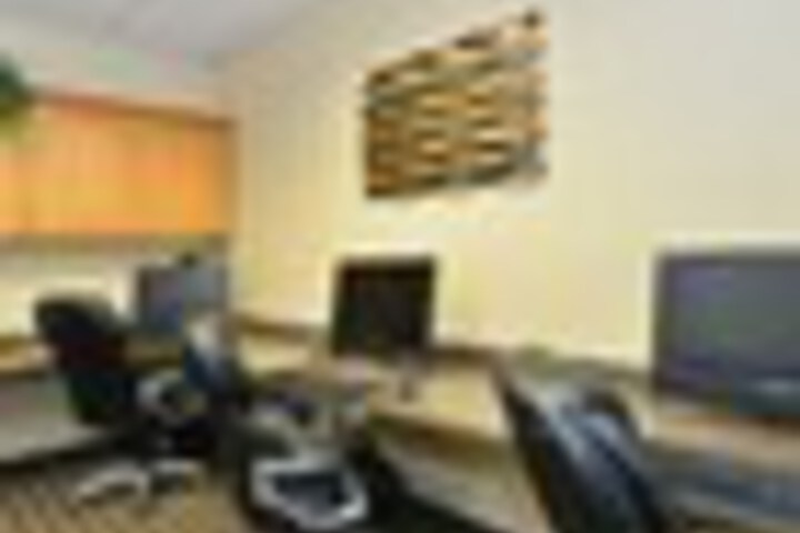 Business Center 239 of 261