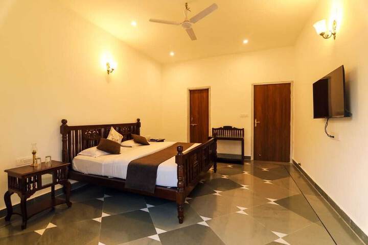 Room 2 of 14
