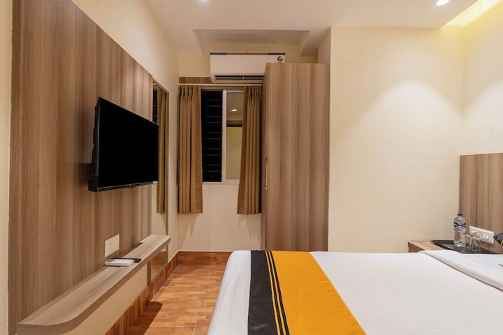 Room 5 of 31