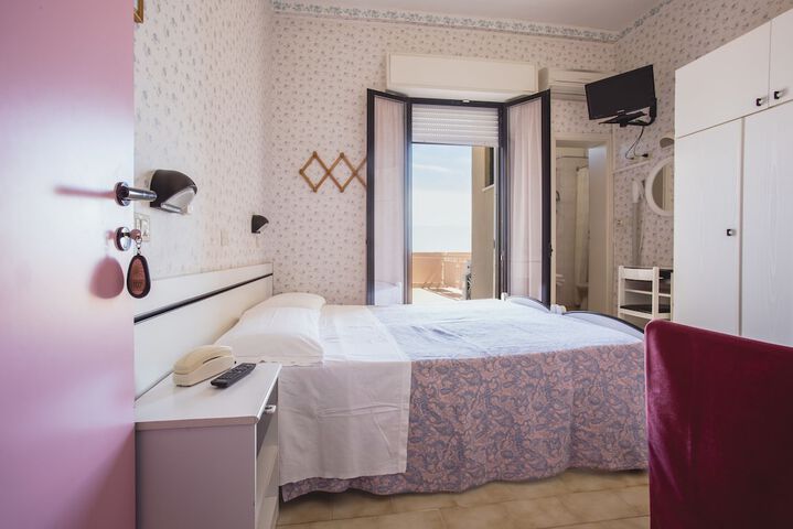 Room 5 of 55