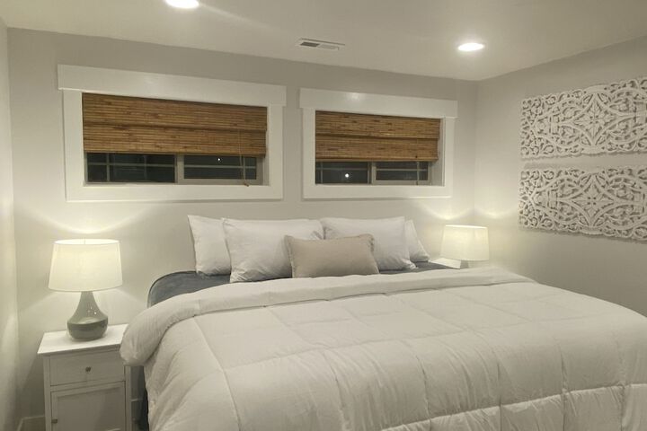 Room 32 of 426