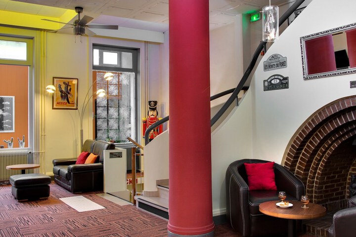 Guest Lobby
