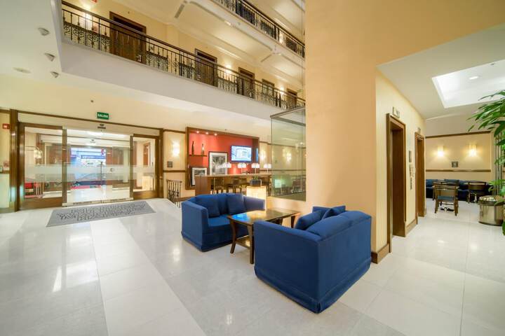 Guest Lobby