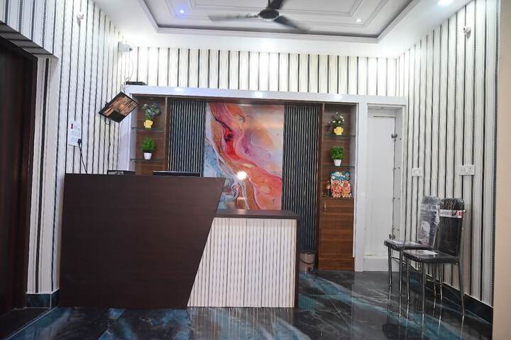 Hotel Interior 2 of 8