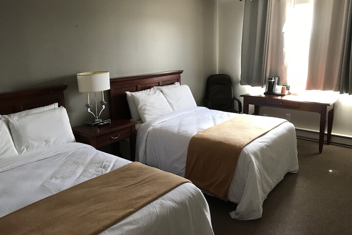 Room 2 of 20