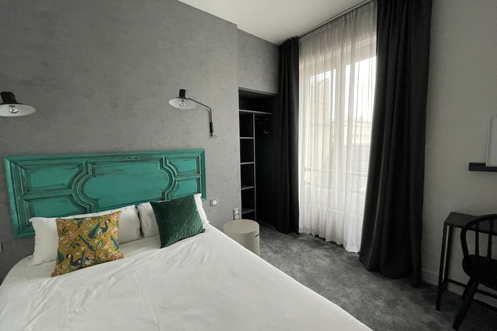 Room 8 of 55