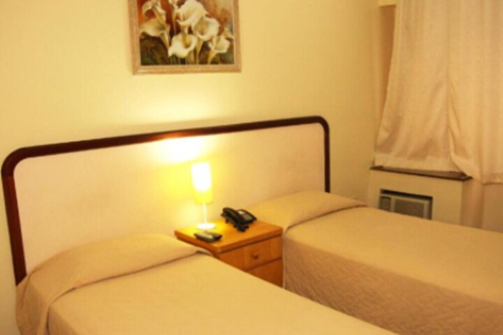 Room 6 of 19