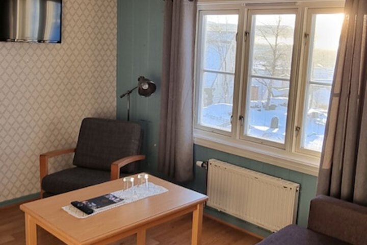 Room 28 of 62