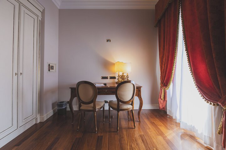 Room 91 of 181
