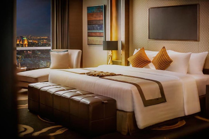 Room 17 of 48