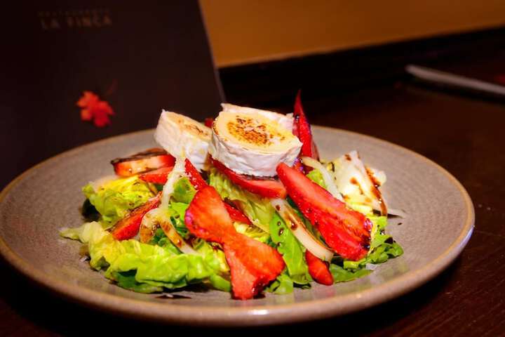 Dining 84 of 122