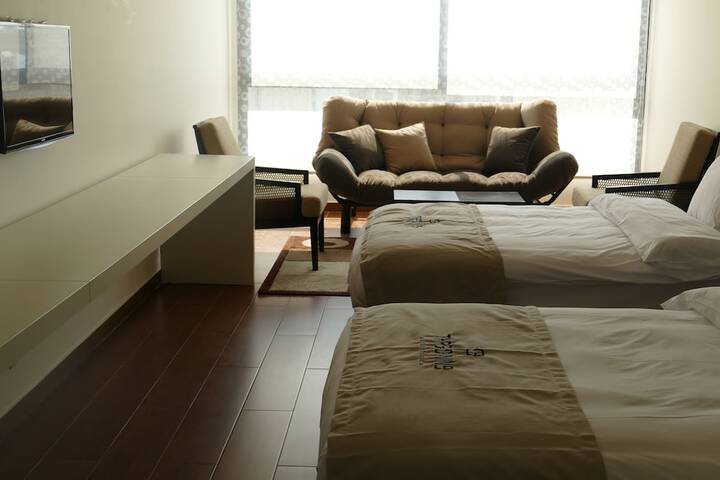 Room 9 of 64