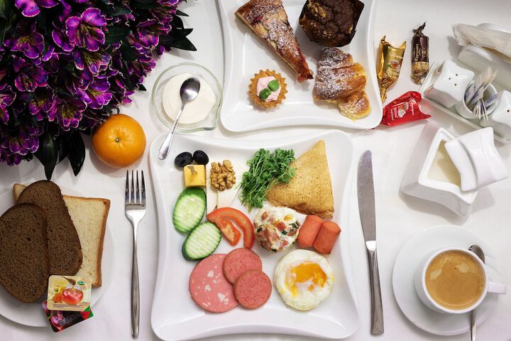 Breakfast/Coffee Service 23 of 27