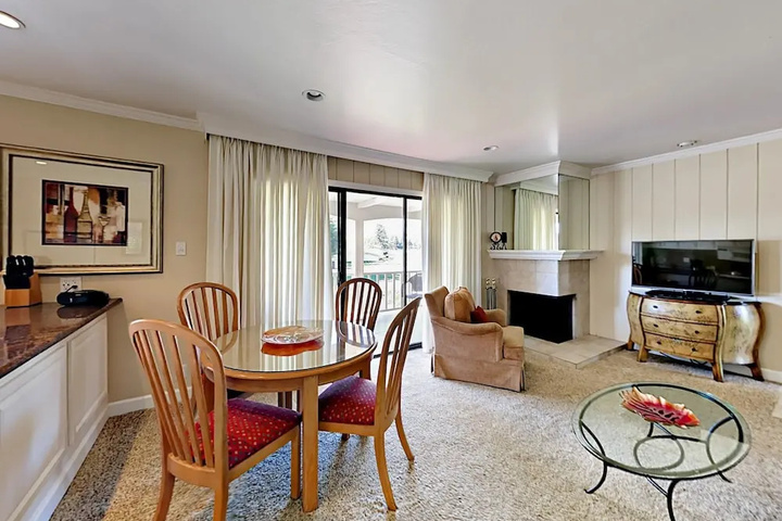 Room 4 of 19