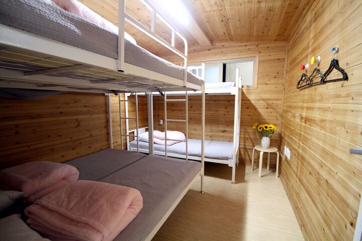 Room 4 of 38
