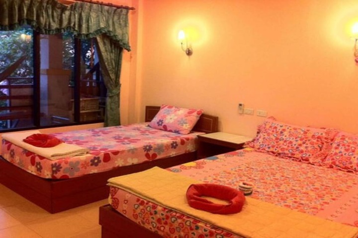 Room 17 of 36