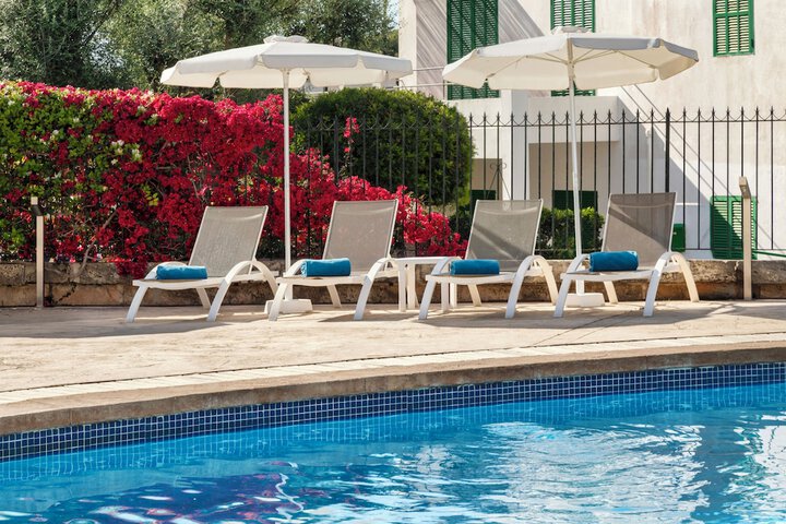Pool 47 of 65