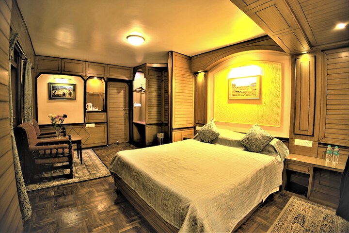Room 14 of 19