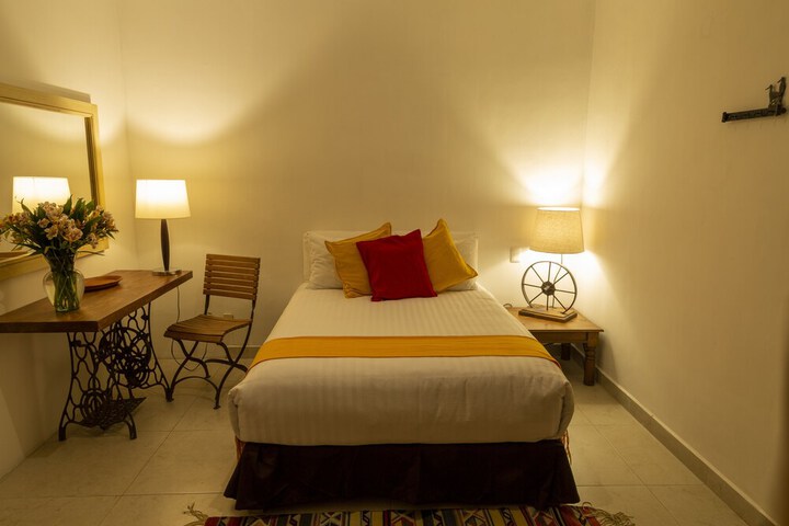 Room 25 of 59
