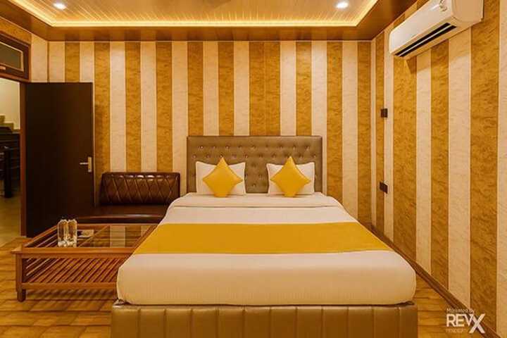 Room 5 of 20