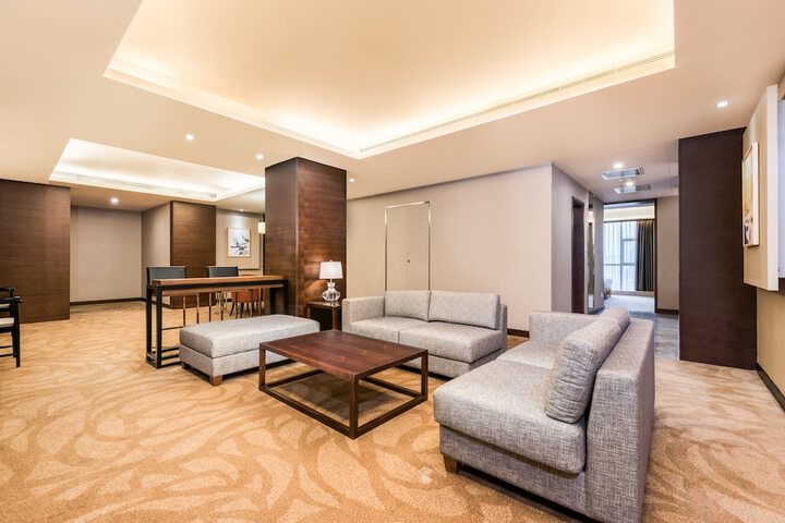 Room 10 of 79