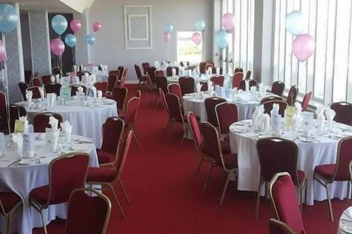 Ballroom/Hall 16 of 20