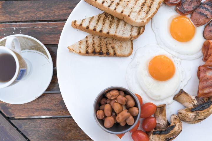 Breakfast/Coffee Service 128 of 158