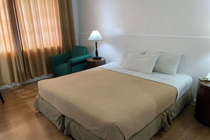 Room 18 of 50