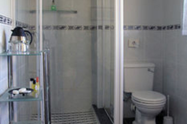 Room 4 of 37