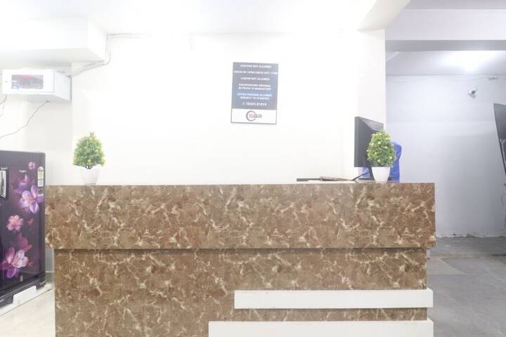 iROOMZ Hotel SBR