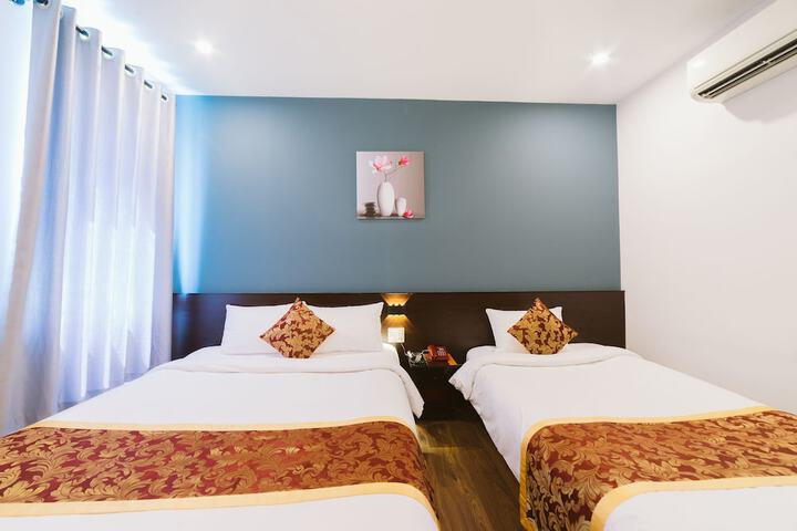 Room 8 of 23