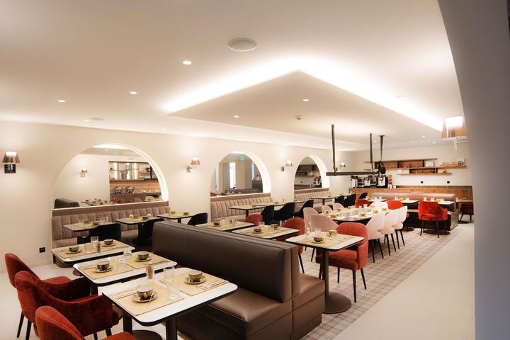 Breakfast area