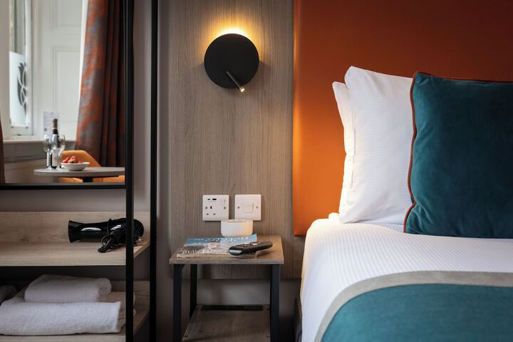Room 75 of 163