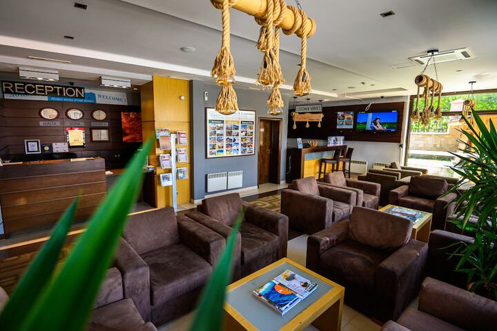 Hotel Interior 5 of 181