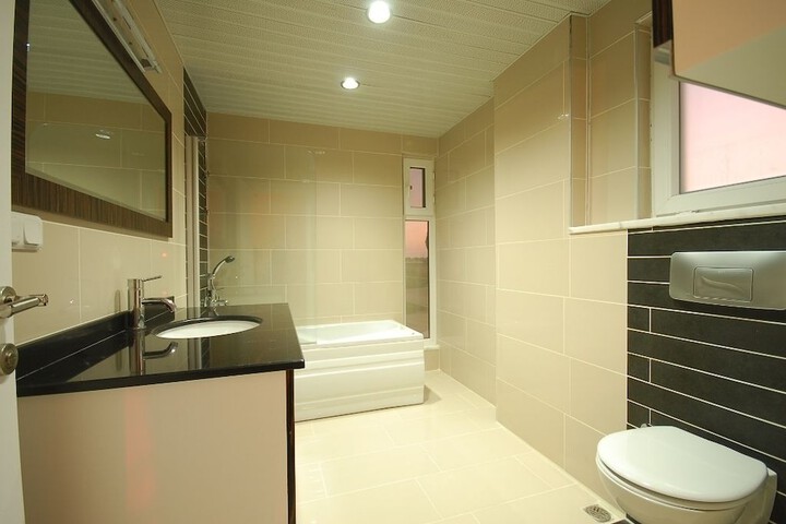 Room 42 of 96