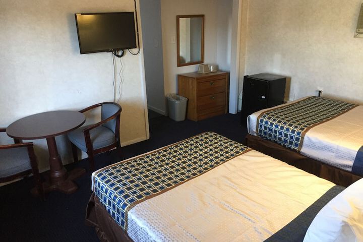 2 Double Beds (5 of 20)