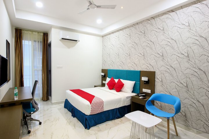 Room 11 of 26